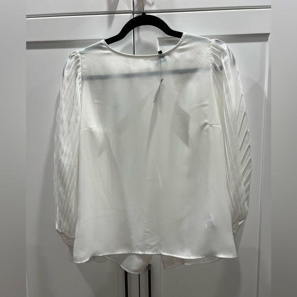 New, never worn- RW&co white, women’s blouse with flowing sleeves - Picture 1 of 8
